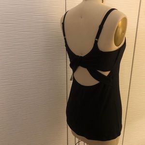 NWT! Fabletics Alejandra Tank Top w/built in bra-S
